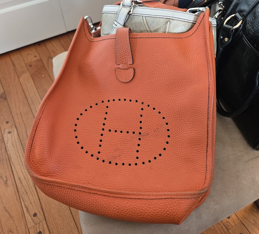 Elegant Orange Leather Shoulder Bag